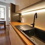 Metro 7 Apartamento