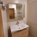 Apartamento Metro 7 *