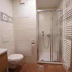 Metro 7 Apartamento *
