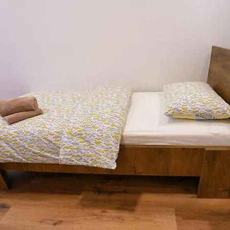 Apartamento Metro 7 *