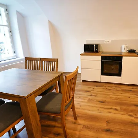 Apartamento Metro 7 *