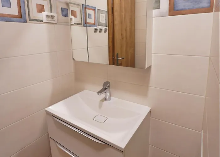 Metro 7 Διαμέρισμα *