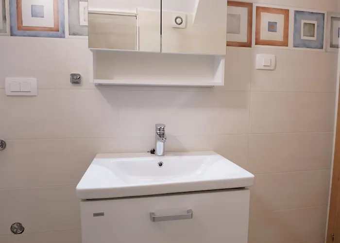 Διαμέρισμα Metro 7 *