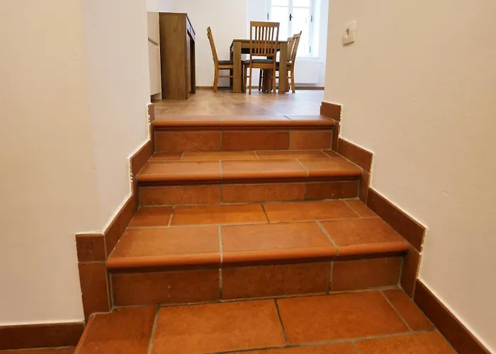 Metro 7 アパート